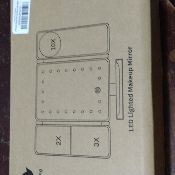 LED lighted makeup mirror -NIB - Picture 8 of 9